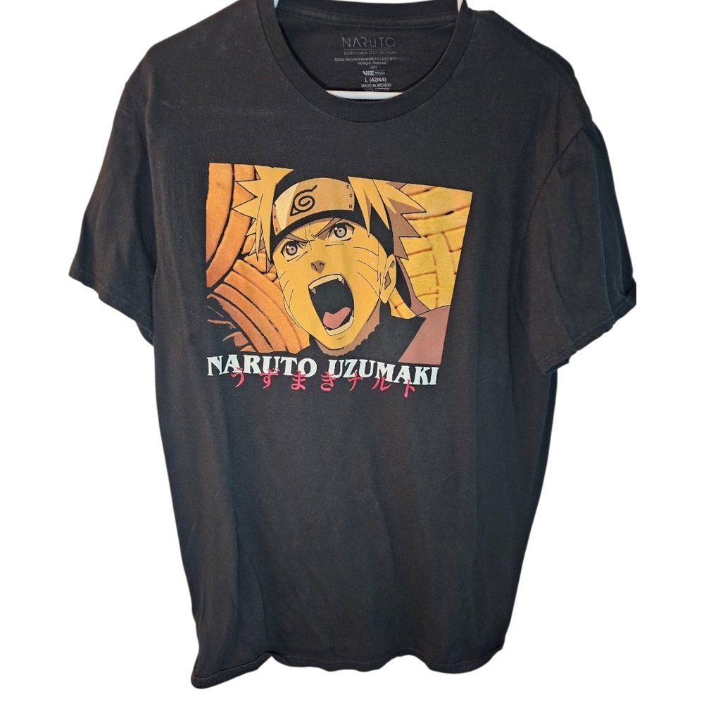 Black Short Sleeve Anime Graphic Tee